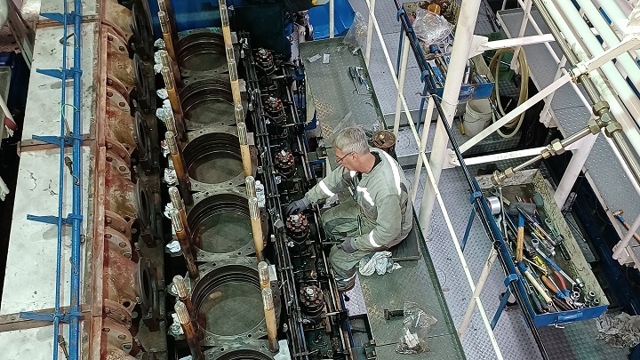20210524_104812.jpg Who knows MAN´s equipment best? Our experts and service engineers are trained according to both: highest technical and safety standards.
