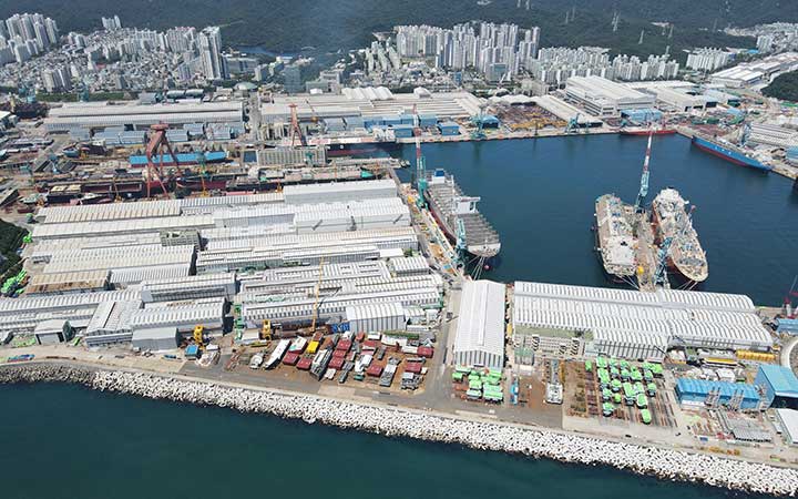 HHI-Ulsan-shipyard HHI-Ulsan-shipyard