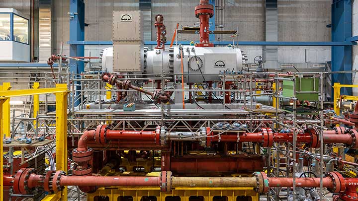MAN ETES heat pump MAN ETES heat pump on test bed