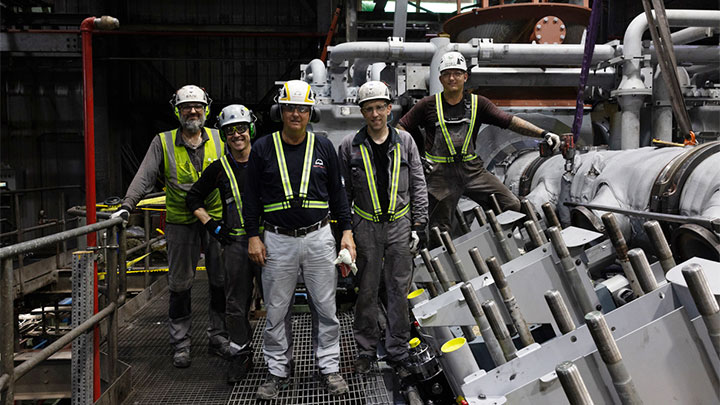 MANPrimeServ-service-engineers crew of MAN PrimeServ service engineers