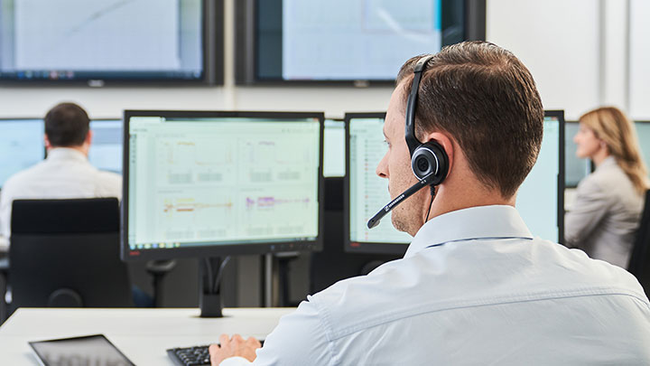 Remote Operation Center at MAN Energy Solutions