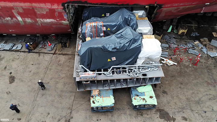 Samuel-de-Champlain-dredger-retrofit-engines Samuel-de-Champlain-dredger-retrofit-engines