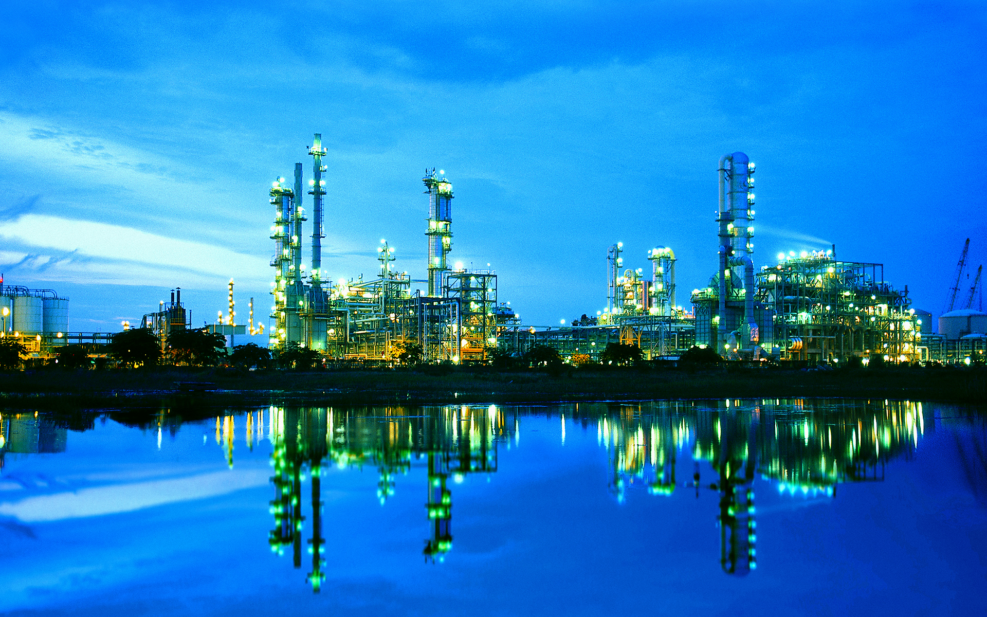 100+ Free Refinery & Factory Images - Pixabay