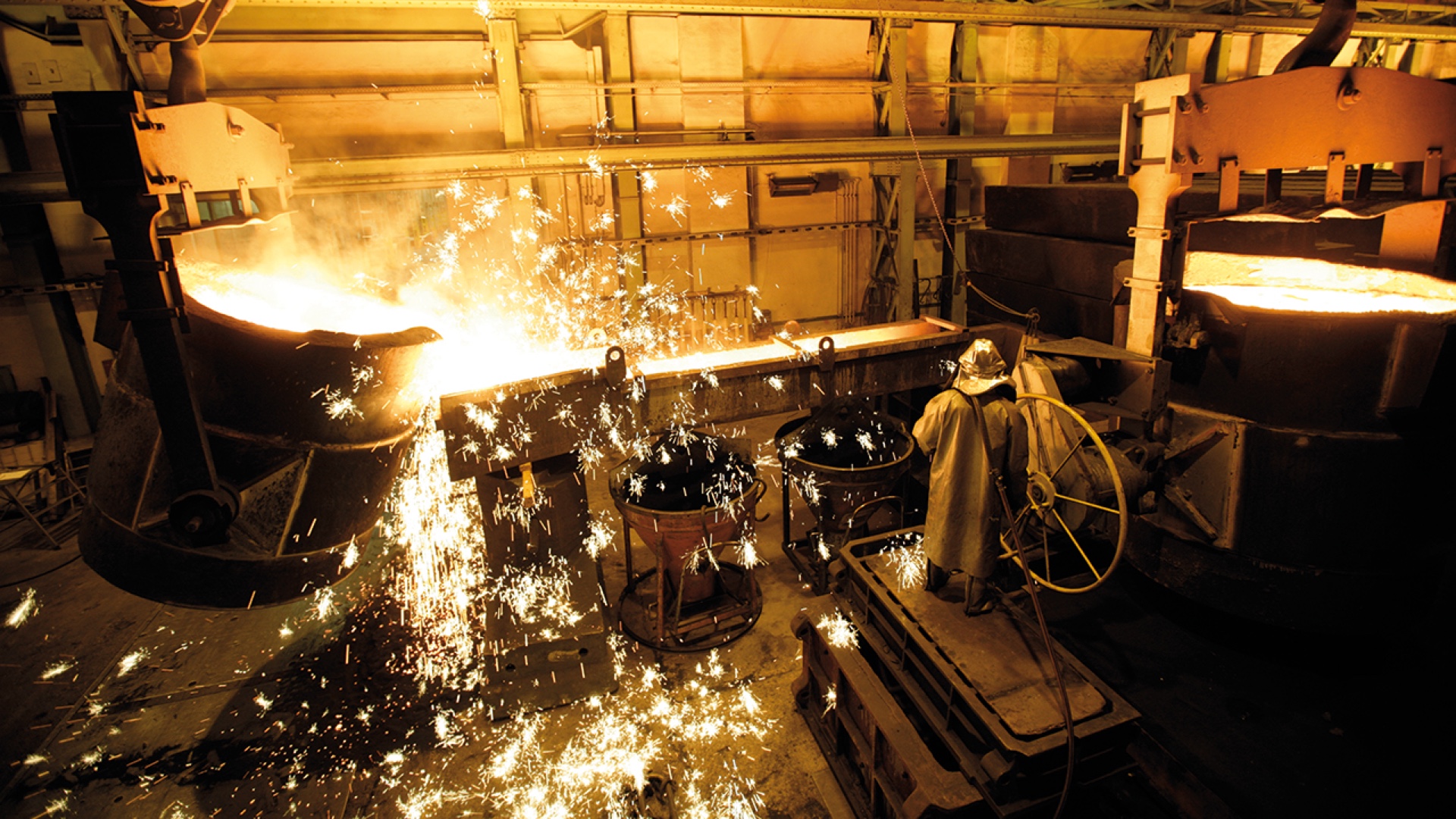 Steel process. Steel Foundry.